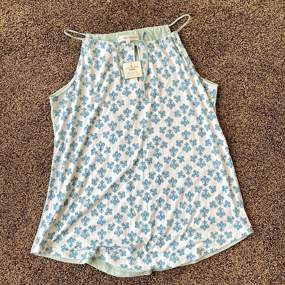 Shorty pajama set with fleur de Lis pattern. Super soft. Two piece.